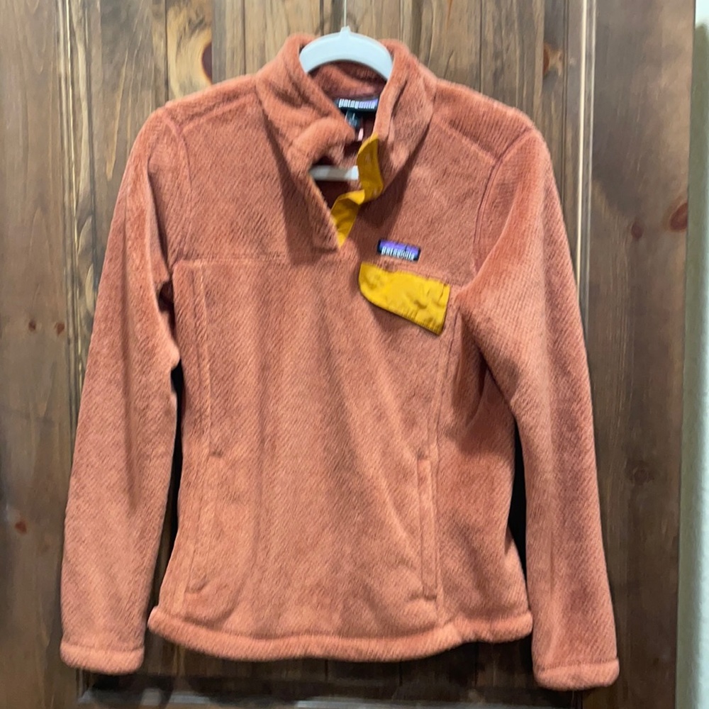 Patagonia fleece pullover